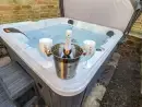 Private Hot Tub at The Gatehouse - thumbnail photo