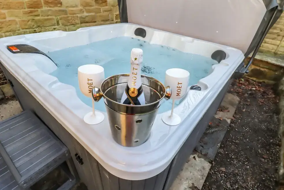 Private Hot Tub at The Gatehouse