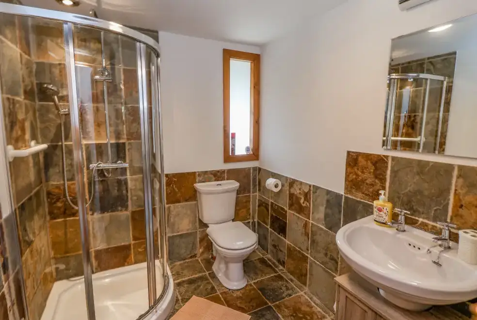 Shower room at The Gatehouse