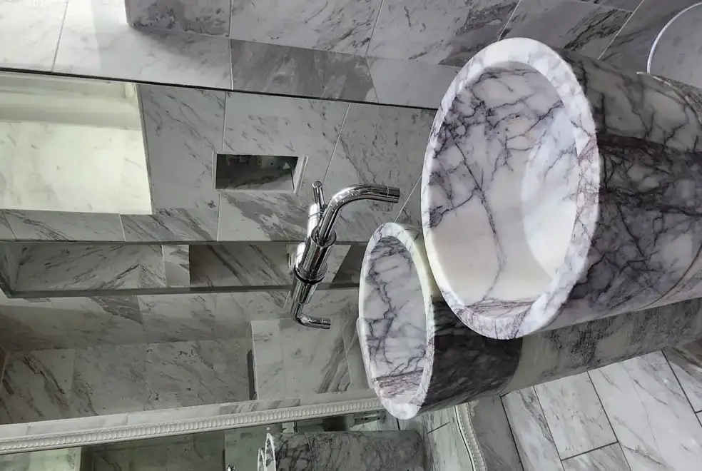 Ensuite bathroom at The Gothic Mansion