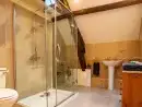 Ensuite bathroom at The Granary - thumbnail photo