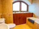Ensuite bathroom at The Granary - thumbnail photo