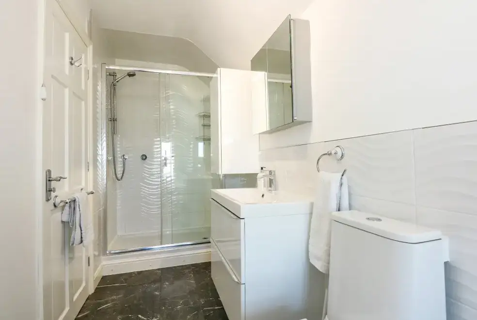 Shower room at The Granary