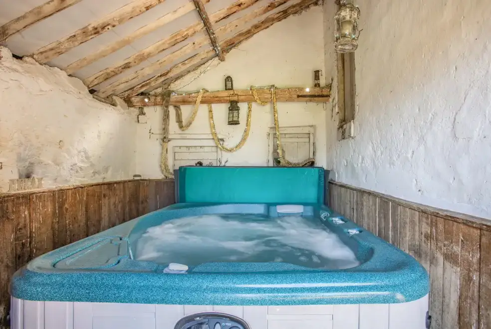 Private Hot Tub at The Hayloft