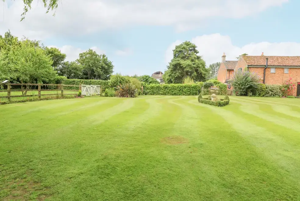Garden at The Hayloft