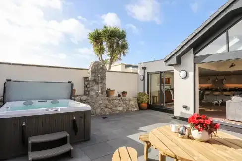 Private Hot Tub at The Herun, Anglesey