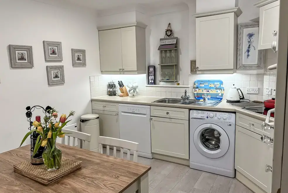 Well equipped kitchen at The Lawns Luxury Apartment in Devon/Beautiful South Hams