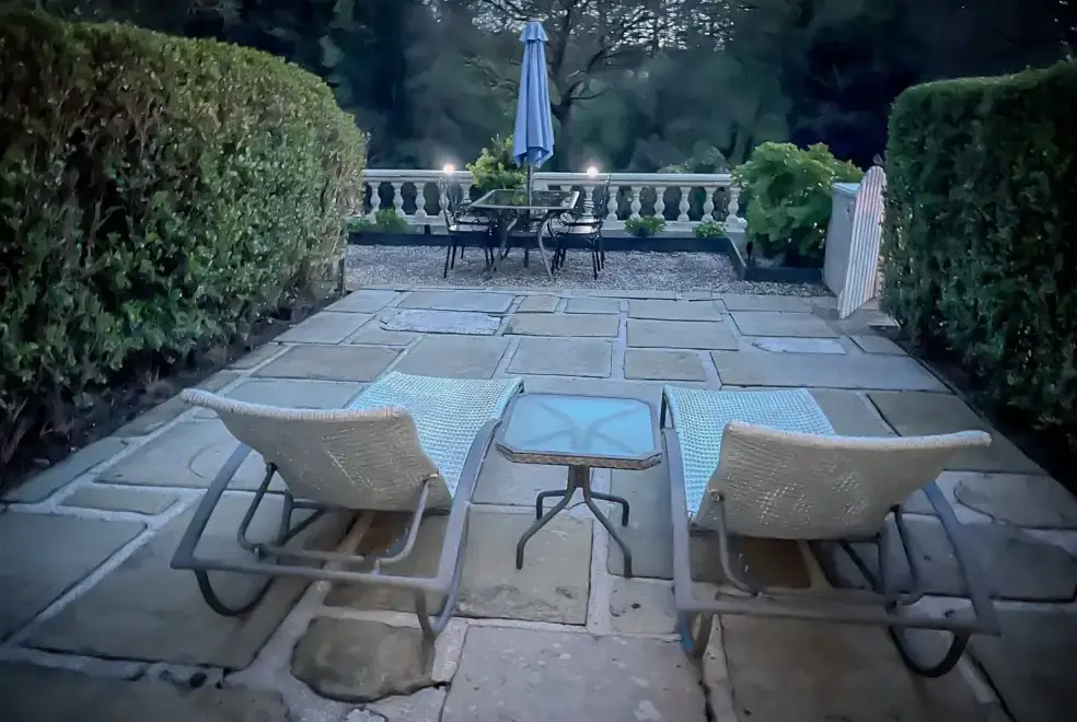 Patio area at The Lawns Luxury Apartment in Devon/Beautiful South Hams