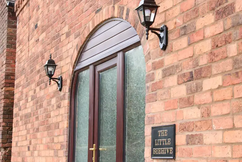 Surrounding area near The Little Beehive