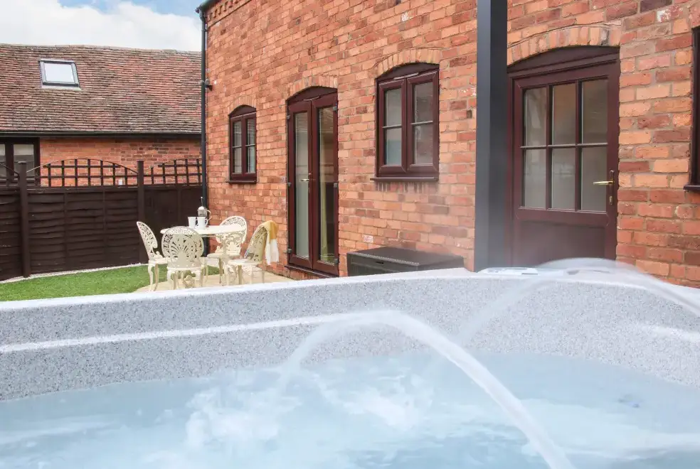 Private Hot Tub at The Little Beehive