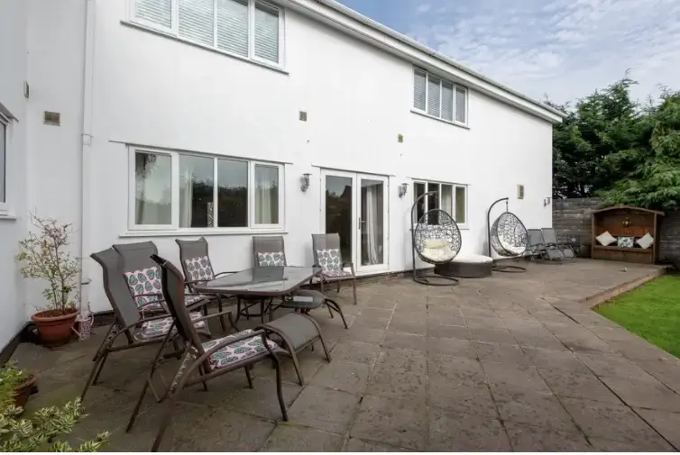 Patio area at The Locks