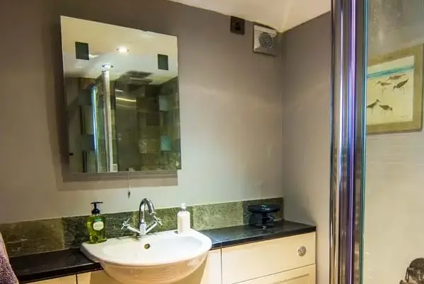 Shower room at The Malthouse