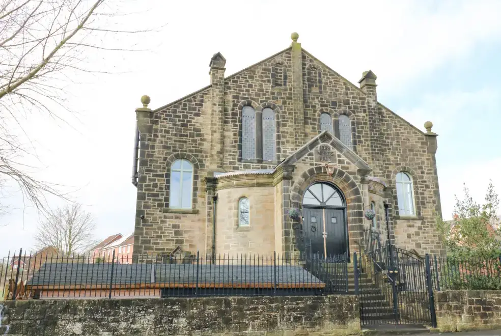 The Miners Hall Retreat, from the outside
