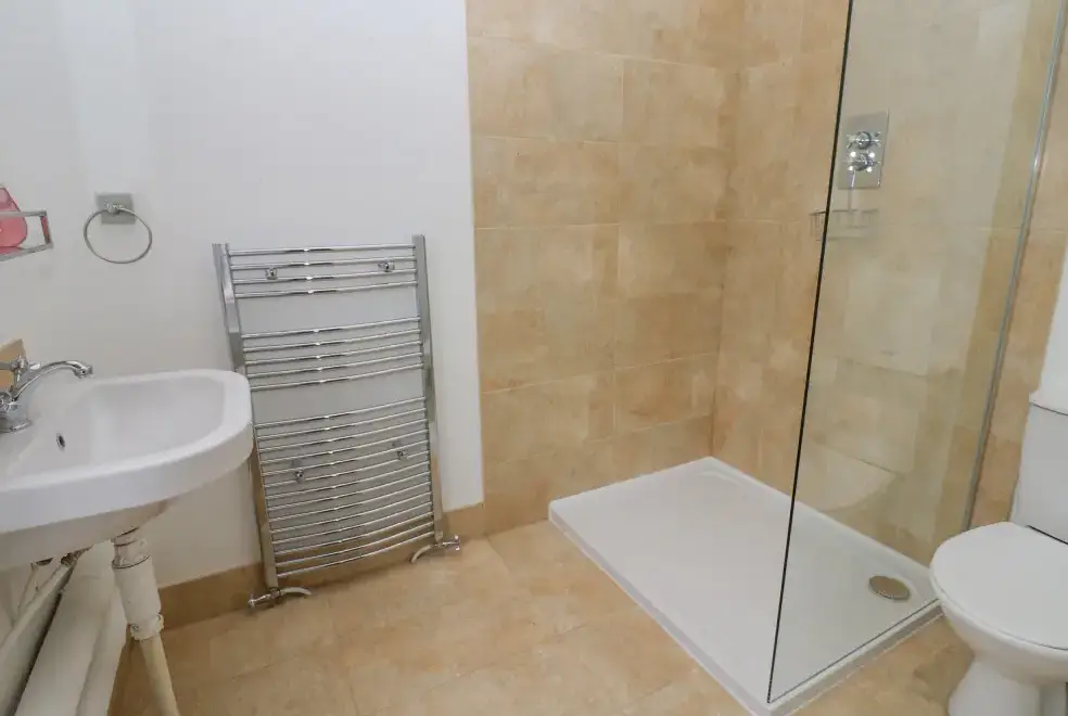 Shower room at The Miners Hall Retreat