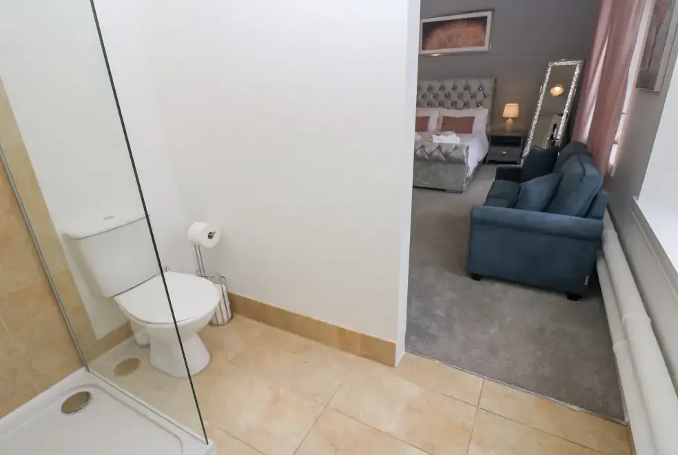 Ensuite bathroom at The Miners Hall Retreat