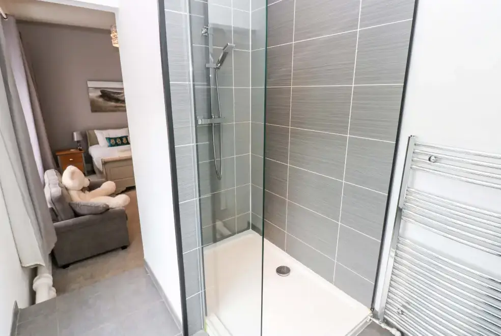 Shower room at The Miners Hall Retreat
