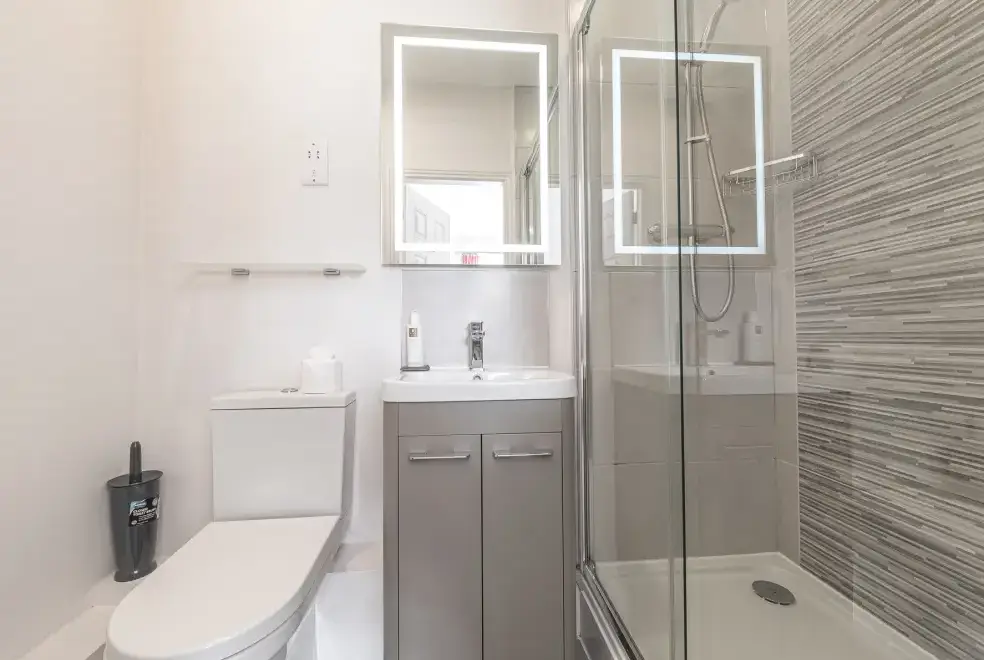 Shower room at The Oaks