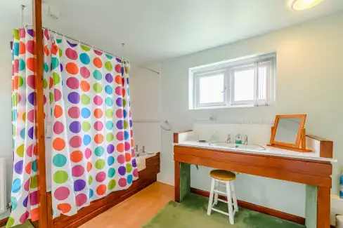 Family bathroom at The Olde House, Herefordshire