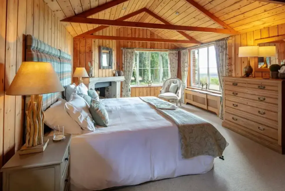 Bedroom at The Shooting lodge, Wrackleford Estate