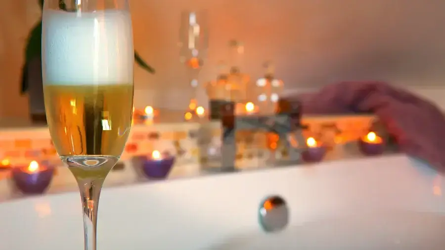 Ensuite bathroom at The Stables Holiday Cottage