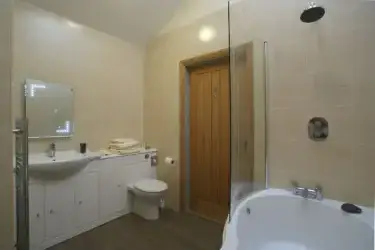  Luxury cottages  in West Midlands