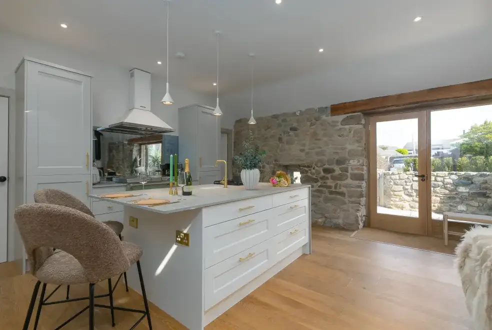 Kitchen/diner at The Wink, Cape Cornwall