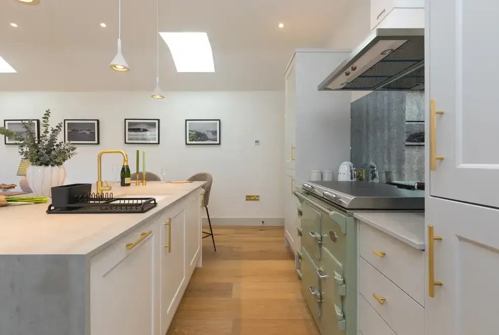 Kitchen/diner at The Wink, Cape Cornwall