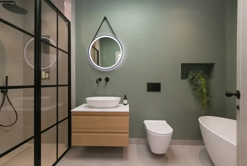 Ensuite bathroom at The Wink, Cape Cornwall