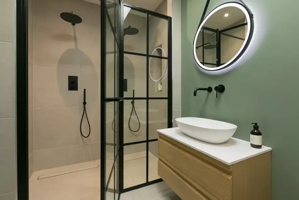 Shower room at The Wink, Cape Cornwall