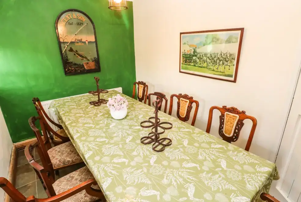 Dining room at The Woodlands Lower Level