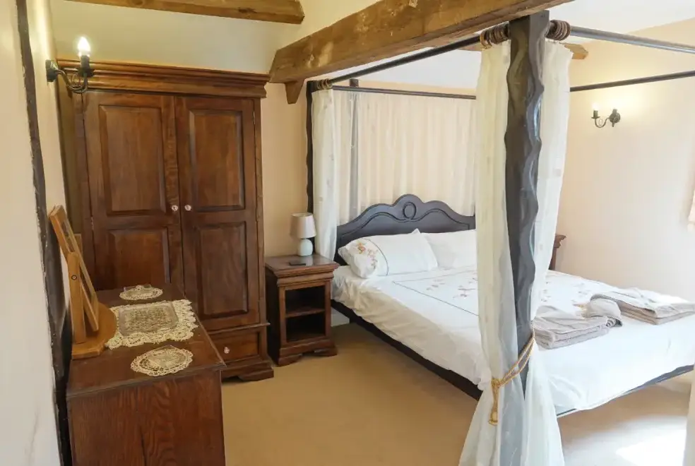 Bedroom at Threshers Barn