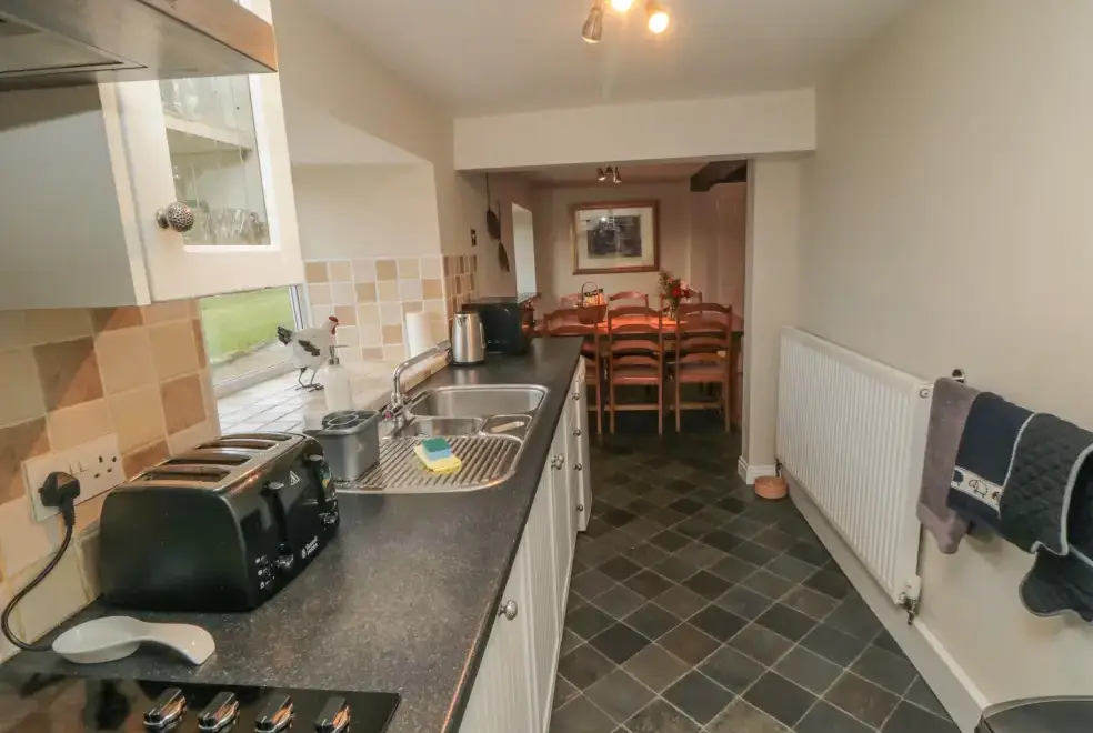 Kitchen/diner at Tidkinhow Farm