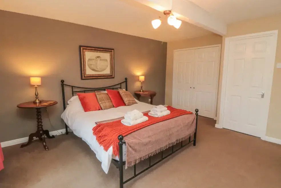 Bedroom at Tidkinhow Farm