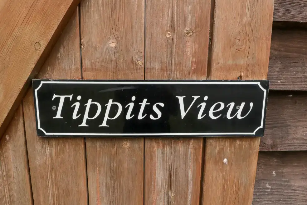 Tippets View, from the outside