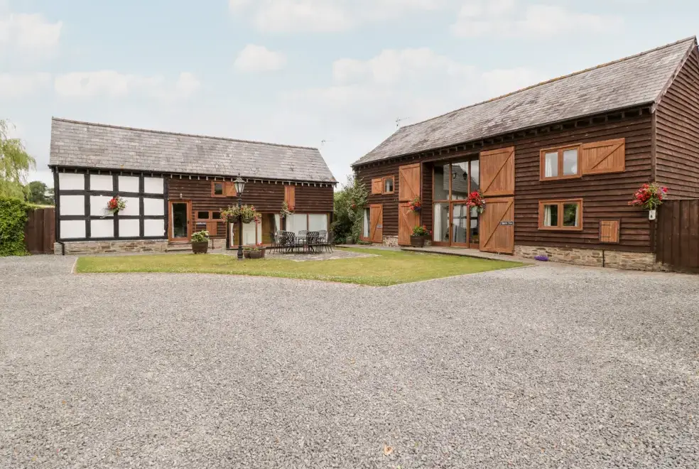 Tippets View, from the outside