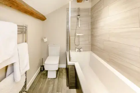 Family bathroom at Top Barn, West Yorkshire