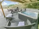 Private Hot Tub at Top Barn - thumbnail photo