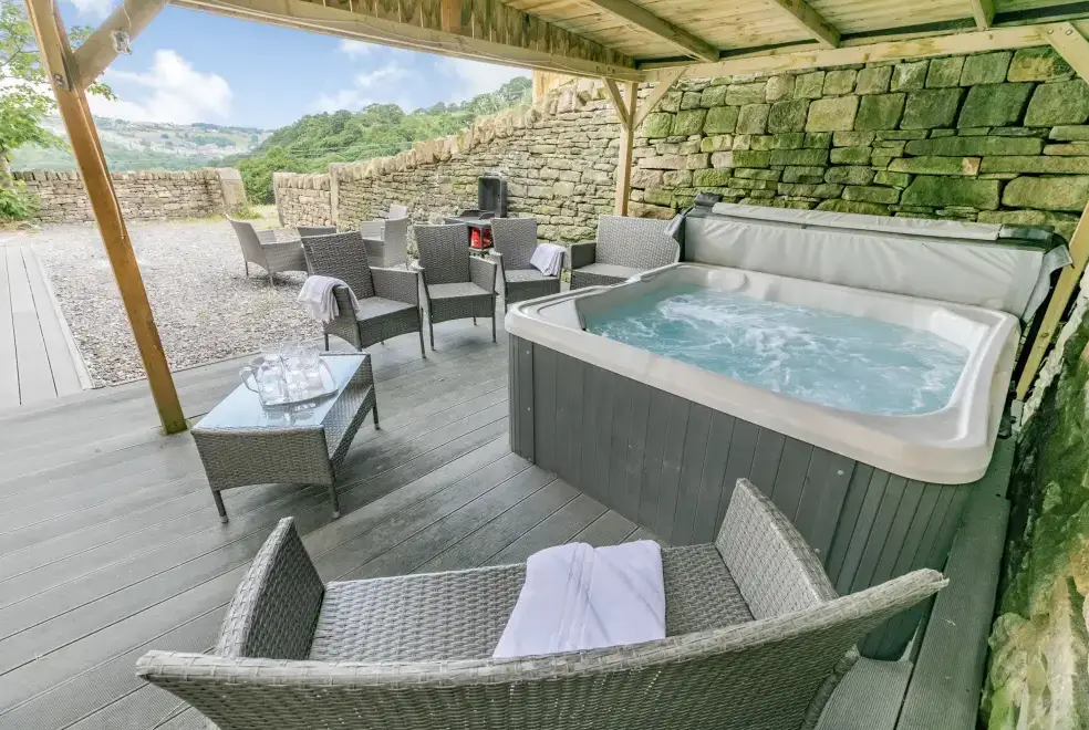 Private Hot Tub at Top Barn