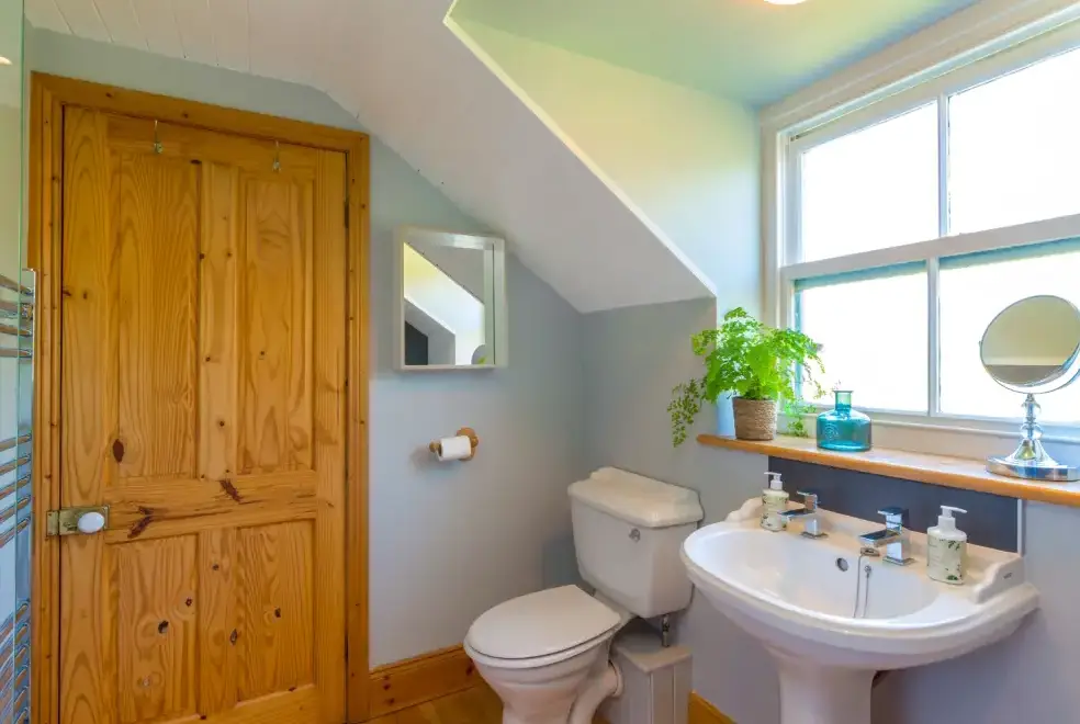 Family bathroom at Townfoot Cottage