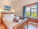 King-size bedroom at Trebrowen - thumbnail photo