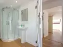 Family bathroom at Trebrowen - thumbnail photo