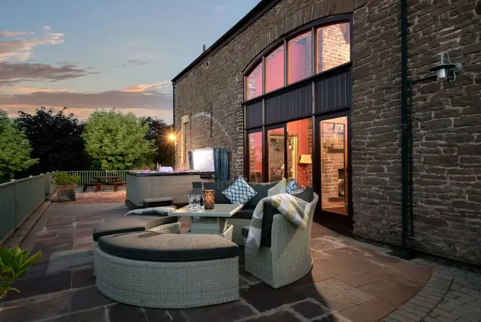 Patio area at Trevase Granary