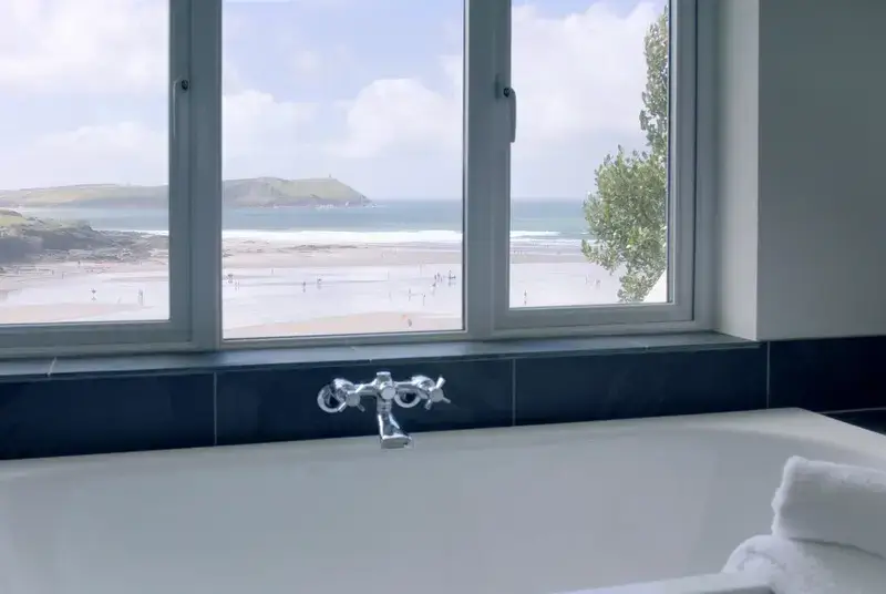 Family bathroom at Treverden