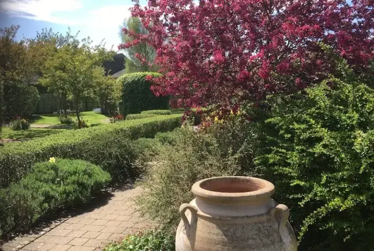 Garden at Trinity Cottage at Oxford Country Cottages