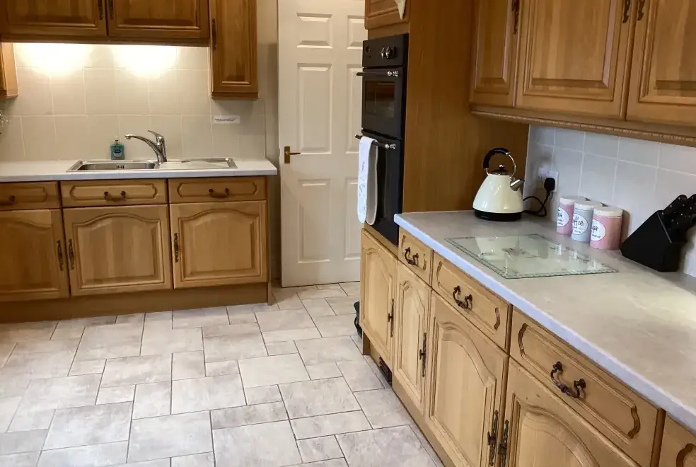 Kitchen/diner at Two Owls Lodge