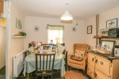 Farmhouse style kitchen at Ty Fferm Bodlasan, Anglesey