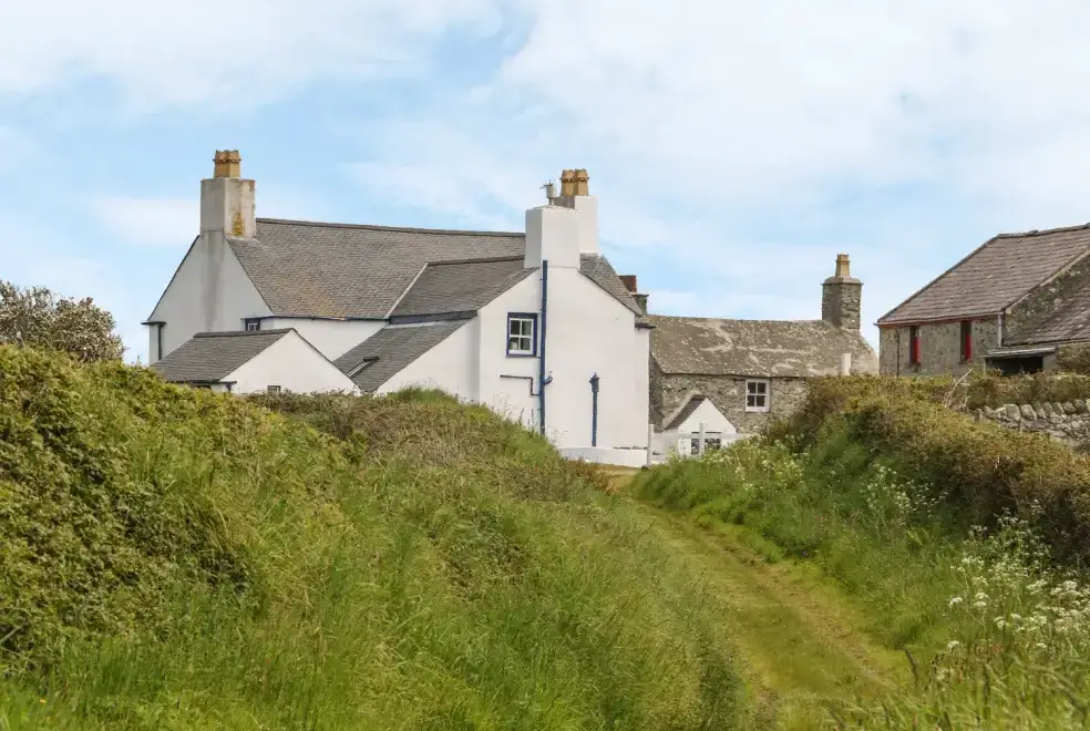 Ty Fferm Bodlasan, from the outside