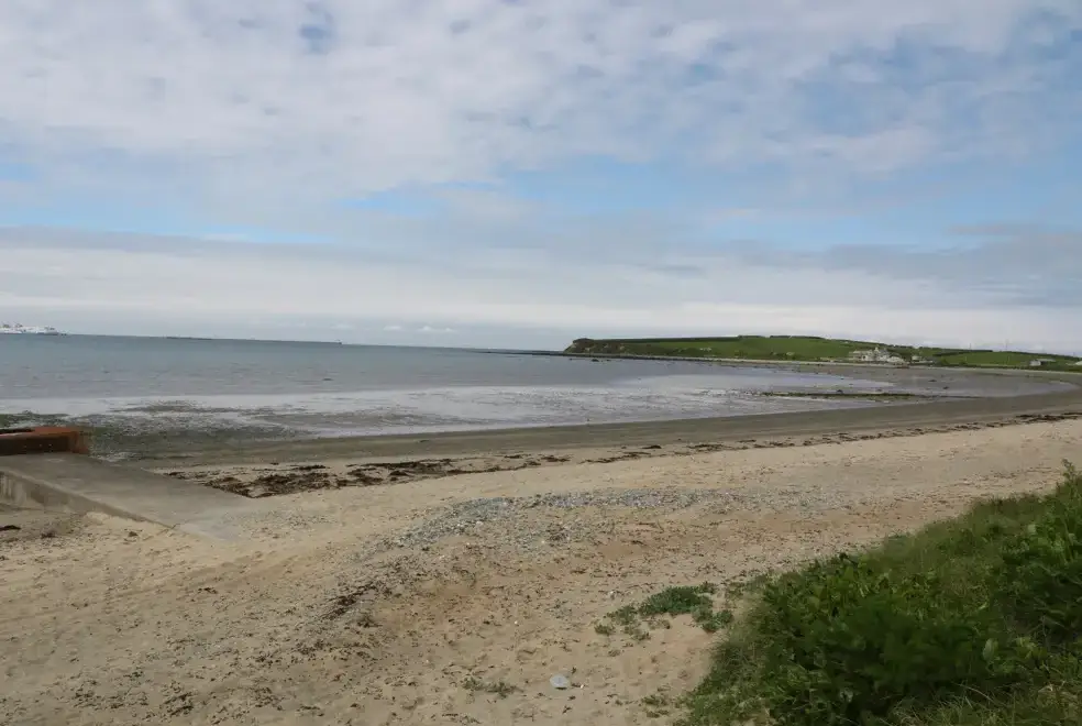 Coastal scenes near Ty Fferm Bodlasan