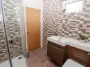 Shower room at Ty Marlyn - thumbnail photo