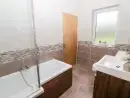Family bathroom at Ty Marlyn - thumbnail photo